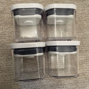 EUC Set of 4 OXO Pop Airtight Containers 0.2q/0.2L